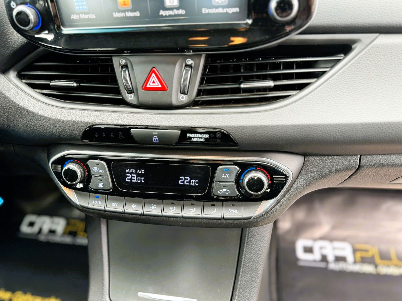 Fahrzeugabbildung Hyundai i30 cw Style 1.6 CRDi *LED*Kamera*DAB*CarPlay*