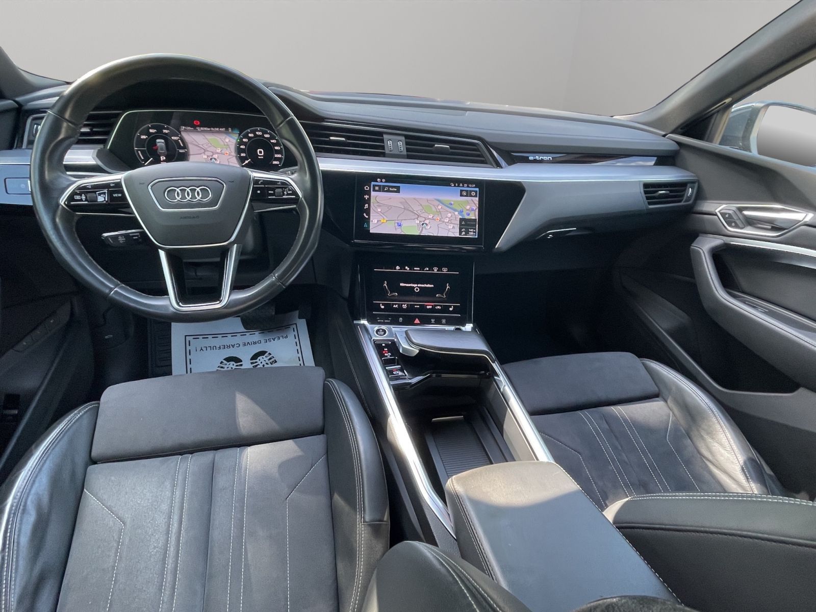 Audi Q8 e-tron - Bild 17