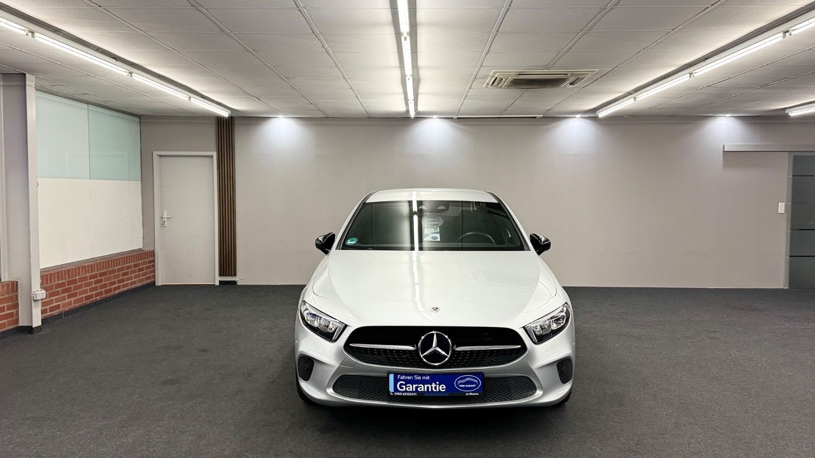 MERCEDES-BENZ A 180 A Limousine *NAVI*LED*RFK*Tempomat*