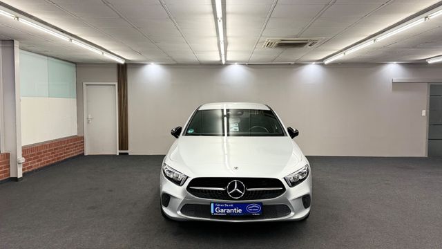 MERCEDES-BENZ A 180 A Limousine *NAVI*LED*RFK*Tempomat*