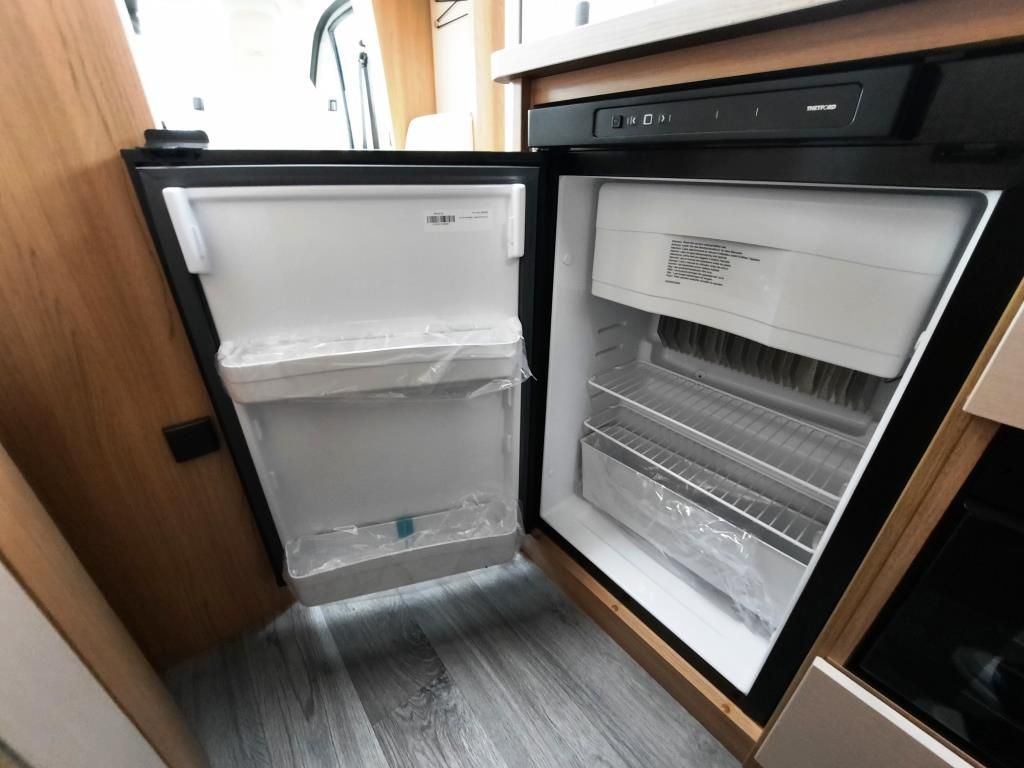 Fahrzeugabbildung LMC Cruiser V 643 70 Jahre Verfüg./Sparen Sie 6.476,