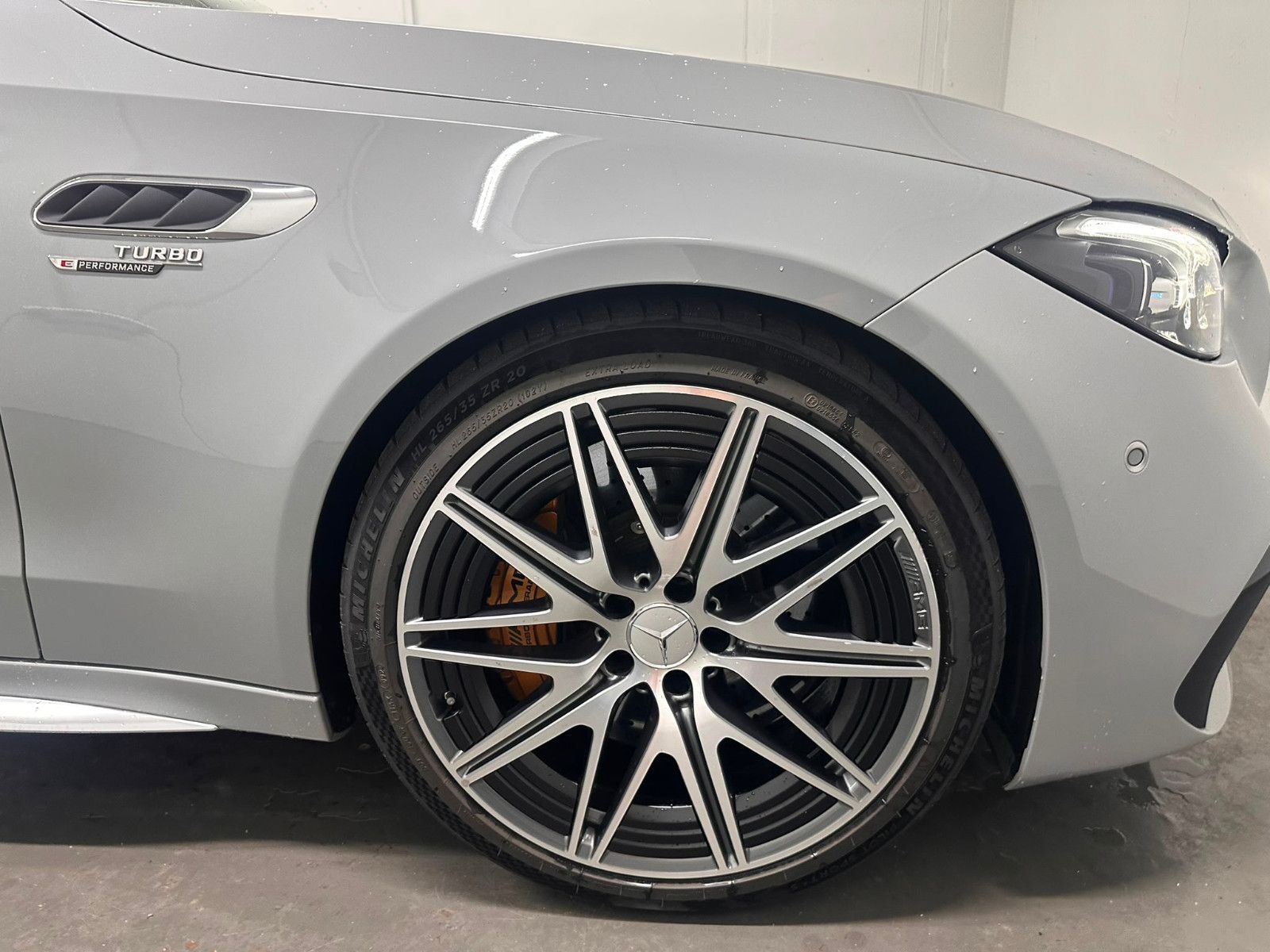 Fahrzeugabbildung Mercedes-Benz C 63 S E PERFORMANCE *KERAMIK*PANORAMA*