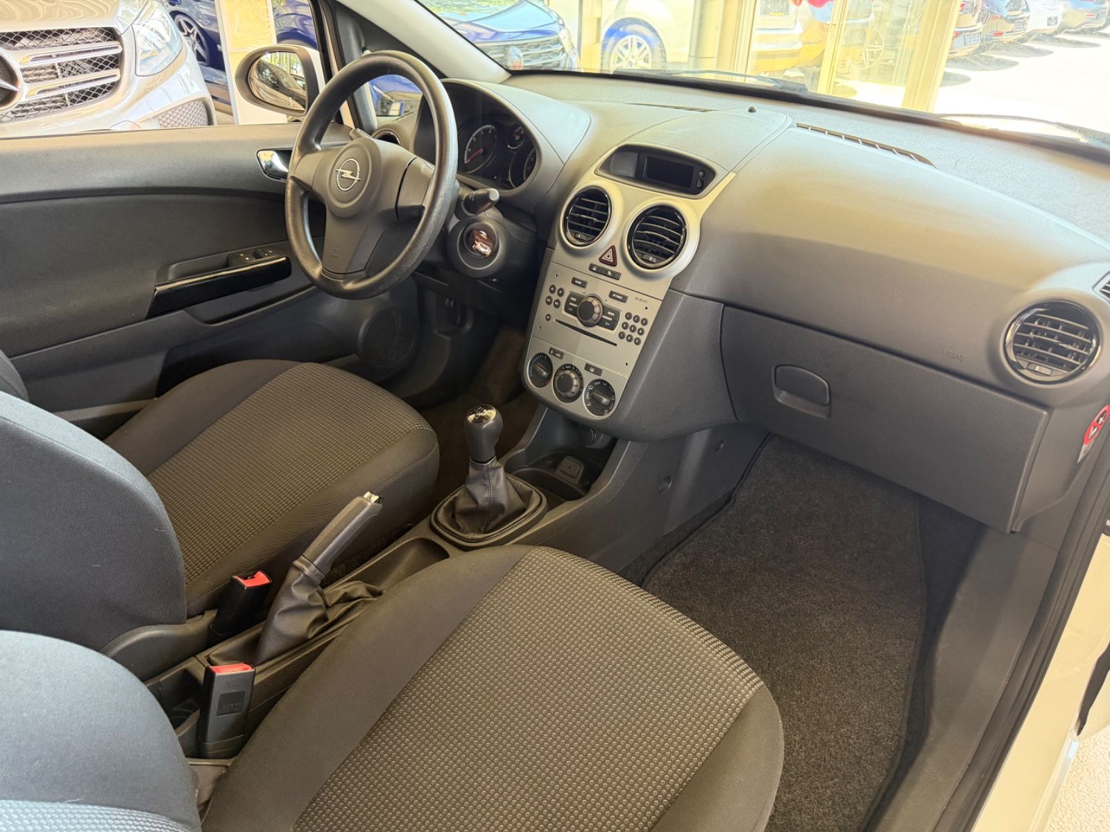Fahrzeugabbildung Opel Corsa D Selection 1.4 *NUR 45.990KM*