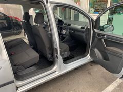 Fahrzeugabbildung Volkswagen Caddy Maxi 2,0 TDI 4Motion Trendline Flügeltüren