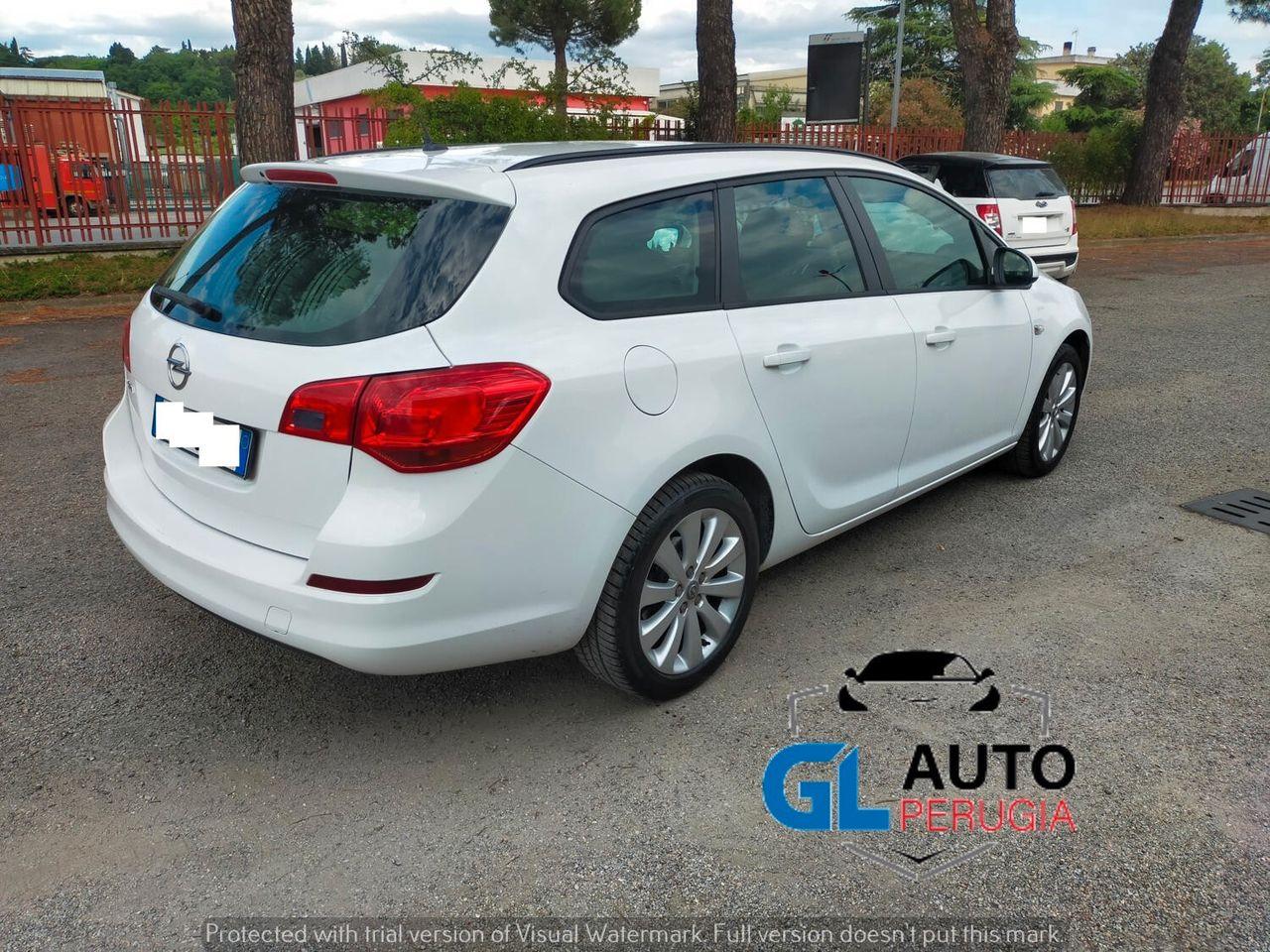 Opel Astra 2012 — photo 5