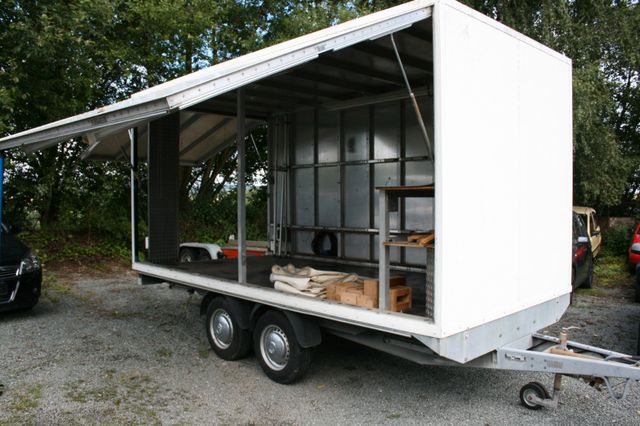 Westfalia Koffer mit 2 Klappen "Strom+Laderampe+Licht"