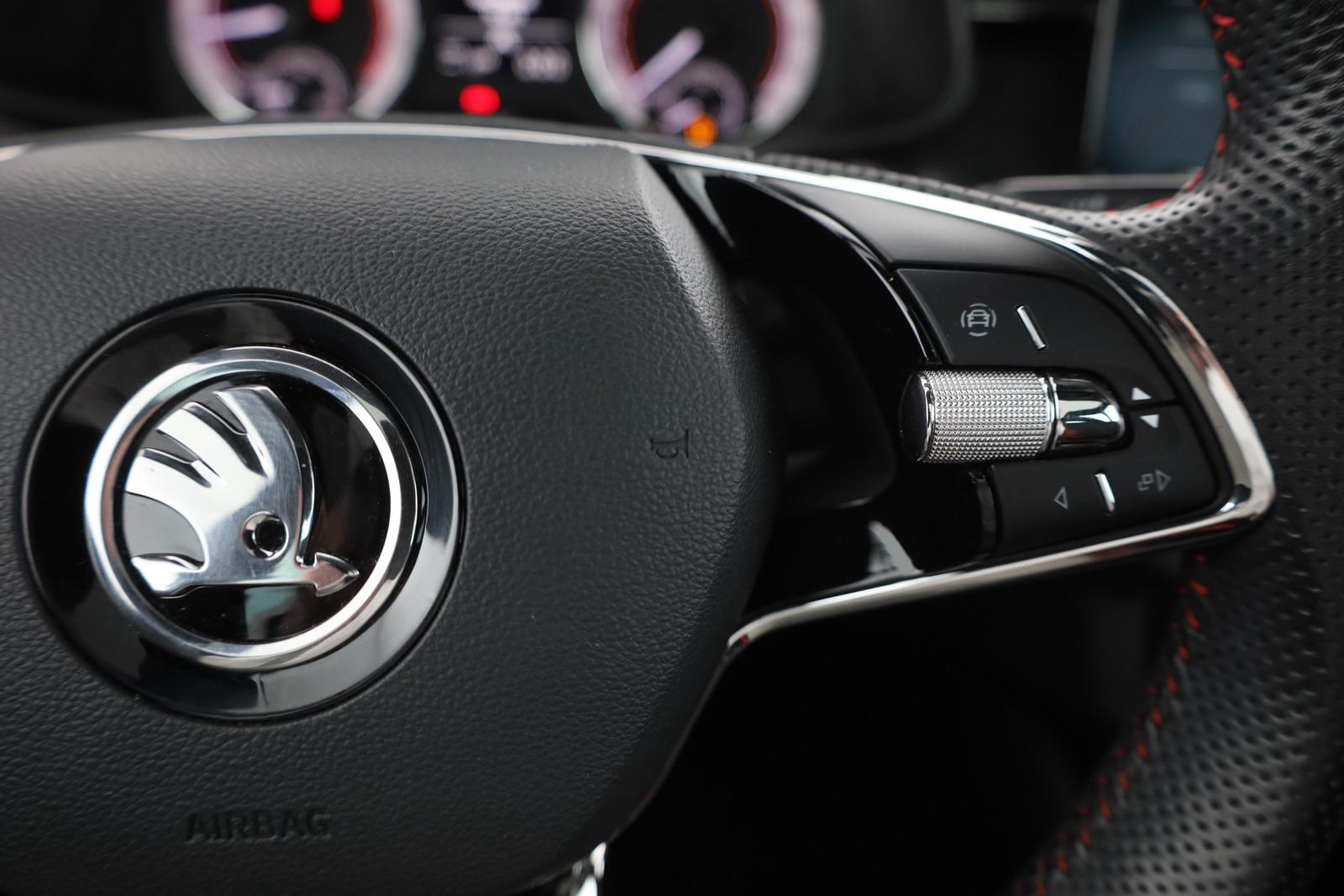 Skoda Kamiq 1.5 TSI Monte Carlo LED Panorama DAB