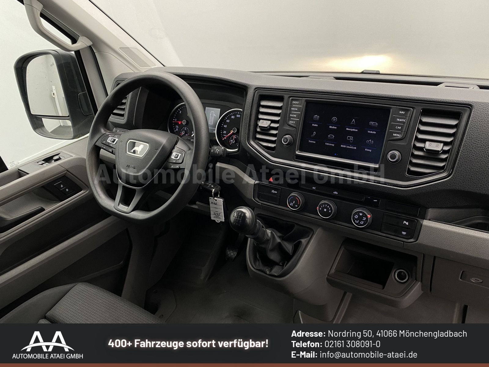 Fahrzeugabbildung MAN TGE 3.140 Kombi *ROLLSTUHL-LIFT* 6-SITZE 7785