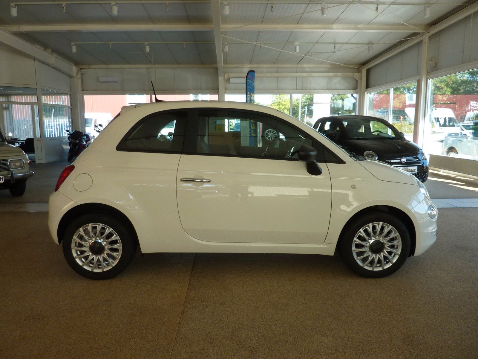 Fahrzeugabbildung Fiat 500 1.0 GSE N3 Hybrid CULT, AC