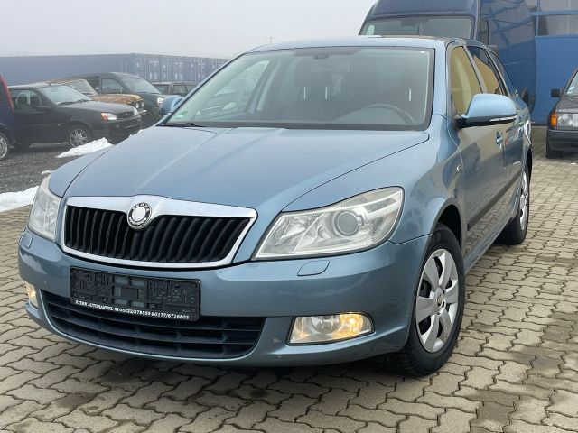 Skoda Octavia Combi TDI Laurin & Klement, Leder, Xenon