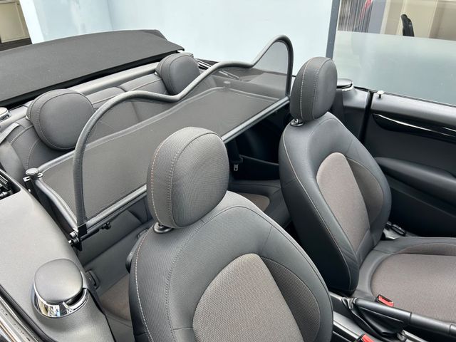 Fahrzeugabbildung MINI One Cabrio+Navi+PDC+LM+WR+BT+