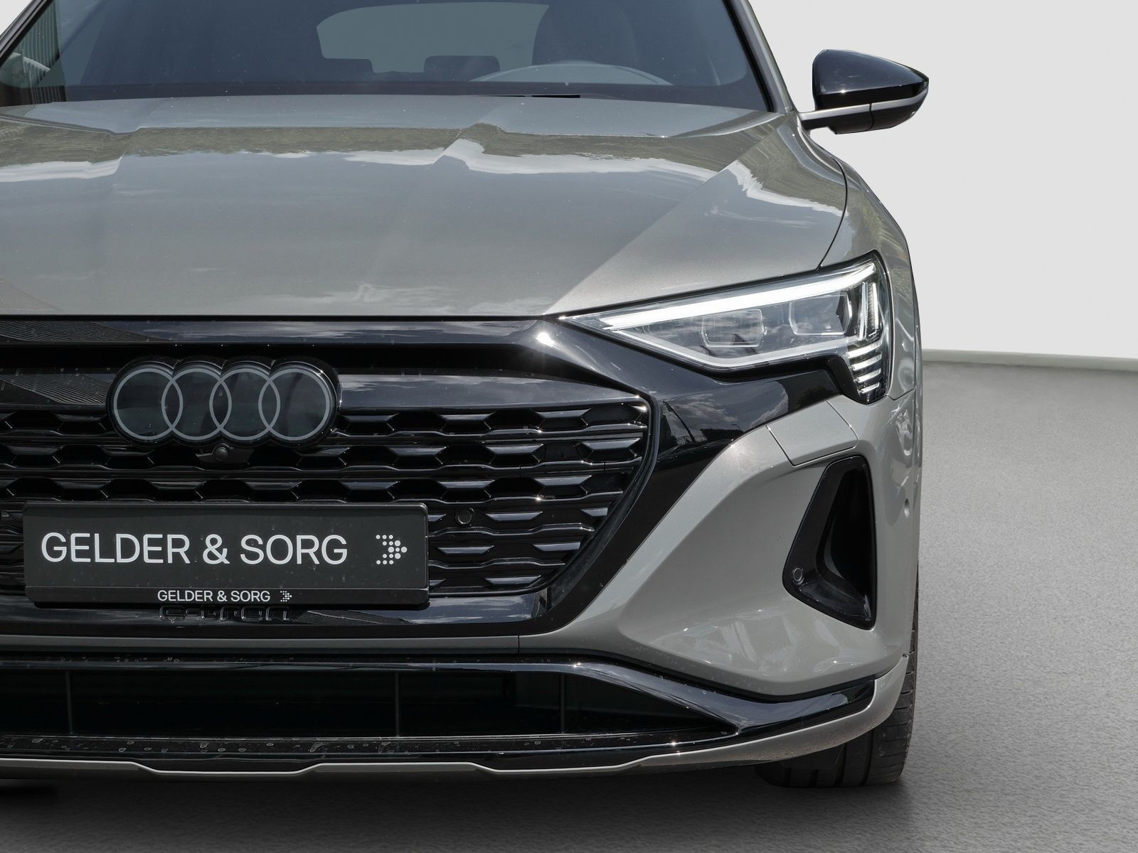 Audi Q8 e-tron - Bild 13