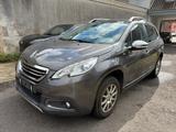 Peugeot 2008 Style *Navi/Klima/Panorama* - Peugeot 2008 Style mit Benzin-Antrieb