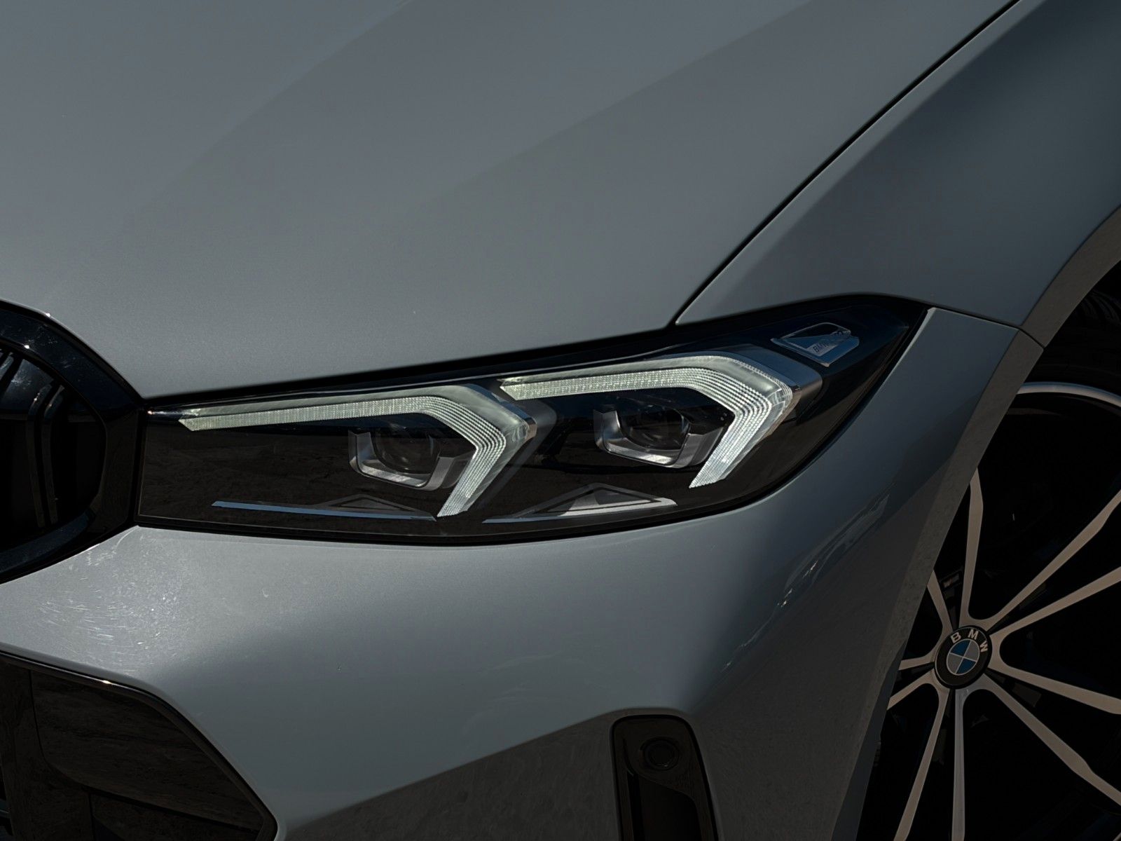 Fahrzeugabbildung BMW 320i Limo M Sport TEMP HD GSD Galvanik Alcantara