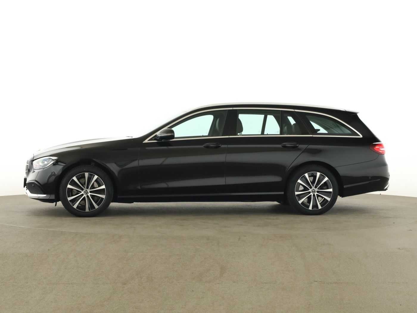 Mercedes-Benz E 300 de T AVANTGARDE+AHK+LED+KAMERA+AMBIENTE+WS imagem 3