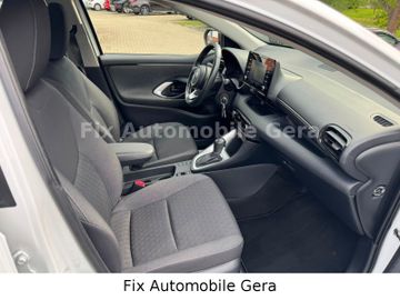 Toyota Yaris - 10