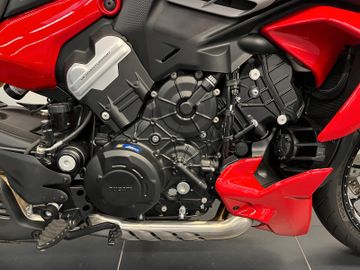 Ducati Diavel V4 viel Zubehör