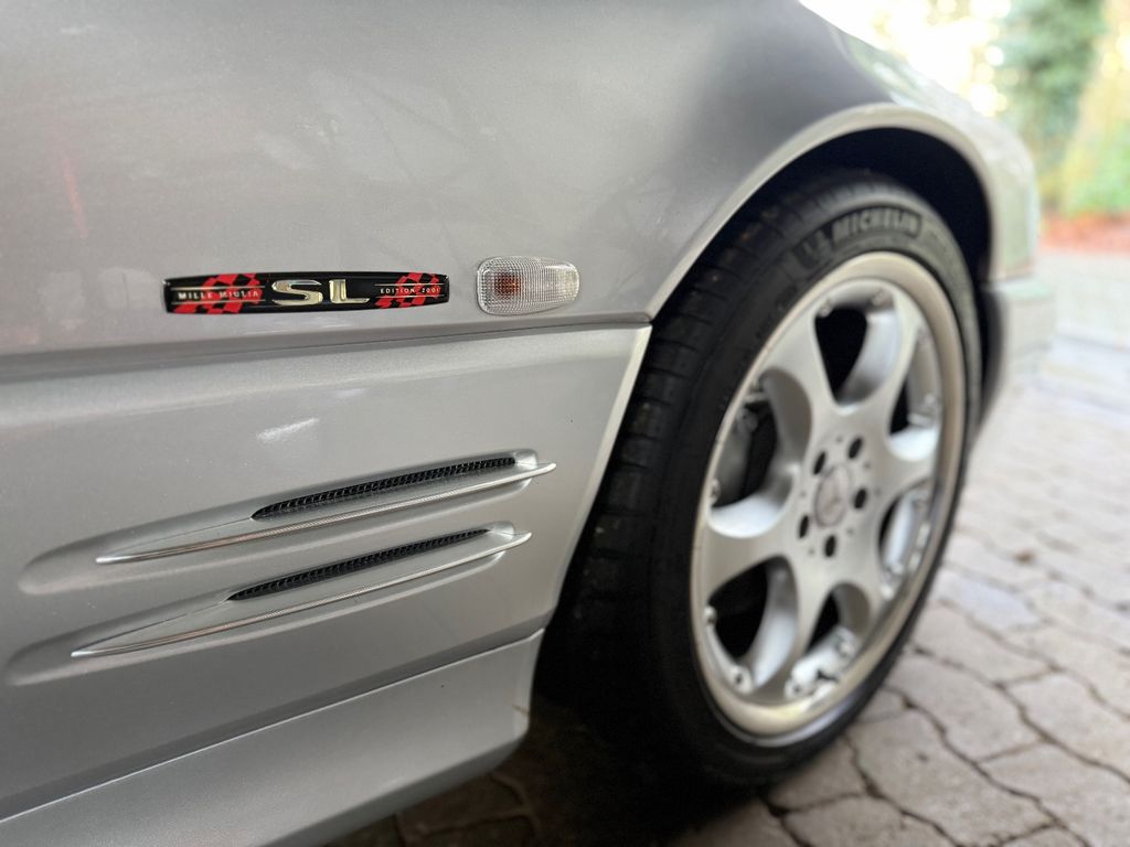 Mercedes-Benz SL 320