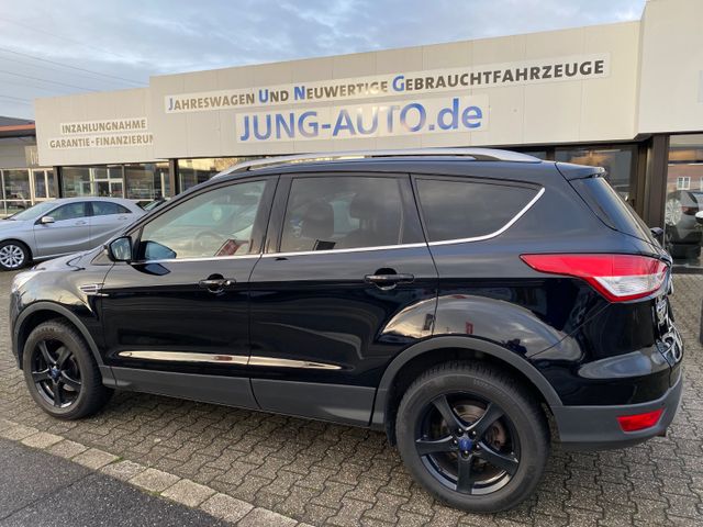 Ford Kuga Titanium 1.HD. SCHECKH.WINTERP.GARANTIE