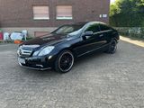 Mercedes-Benz E 250 Coupé E 250 CGI BlueEFFICIENCY ELEGANC...