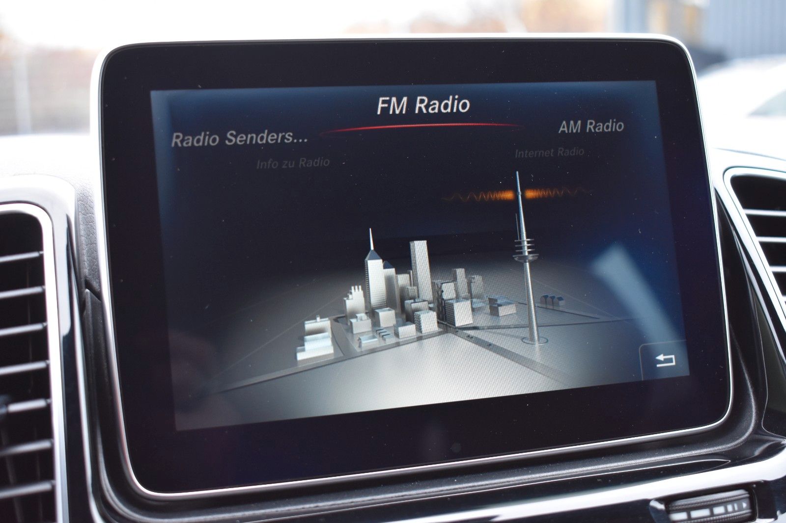 Fahrzeugabbildung Mercedes-Benz GLE 350 d 4Matic AMG line