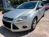 Ford Focus Turnier Trend 1.6 - Ford Focus aus 2011: 1.6
