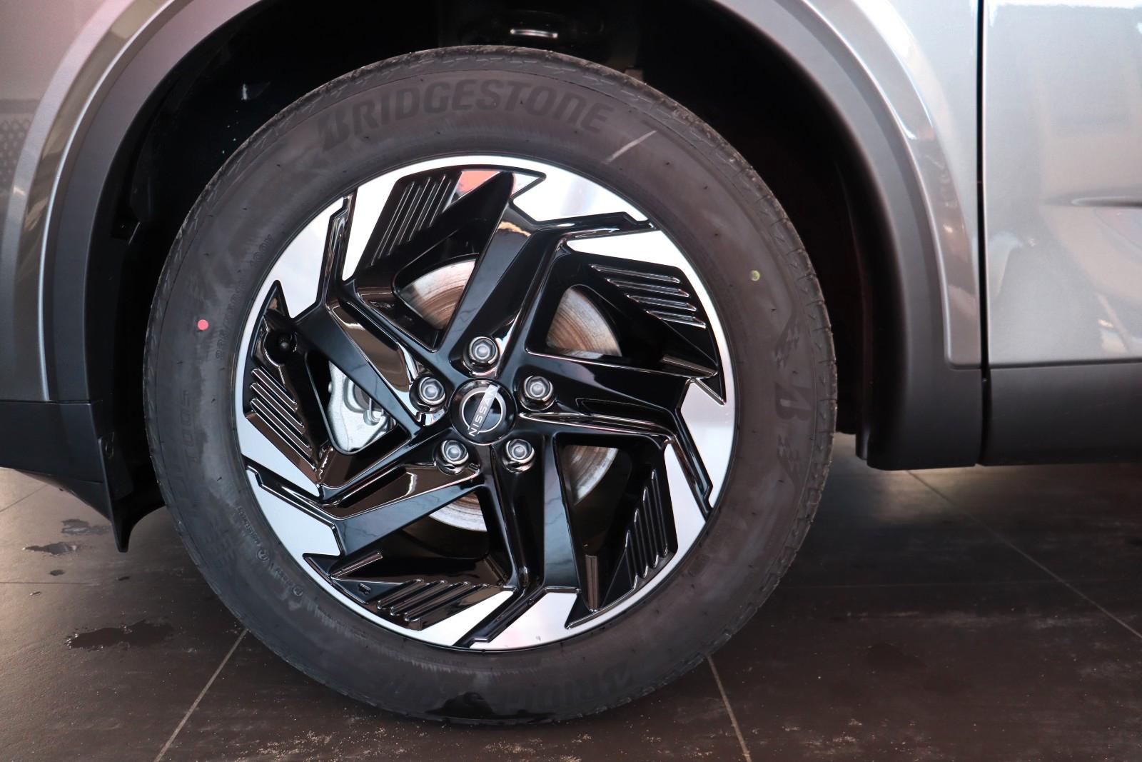 Nissan Qashqai 1.3 AT N-Connecta 4WD,PANO,TLeder SOFORT, миниатюра 16