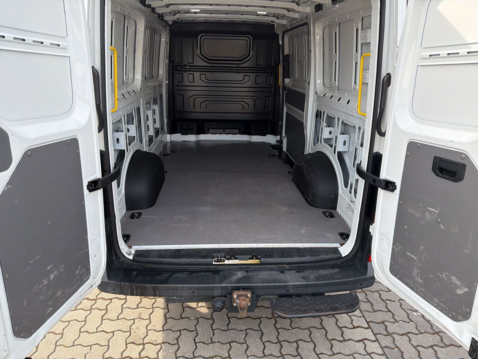 Crafter Kasten 35 mittellang FWD Klima AZV