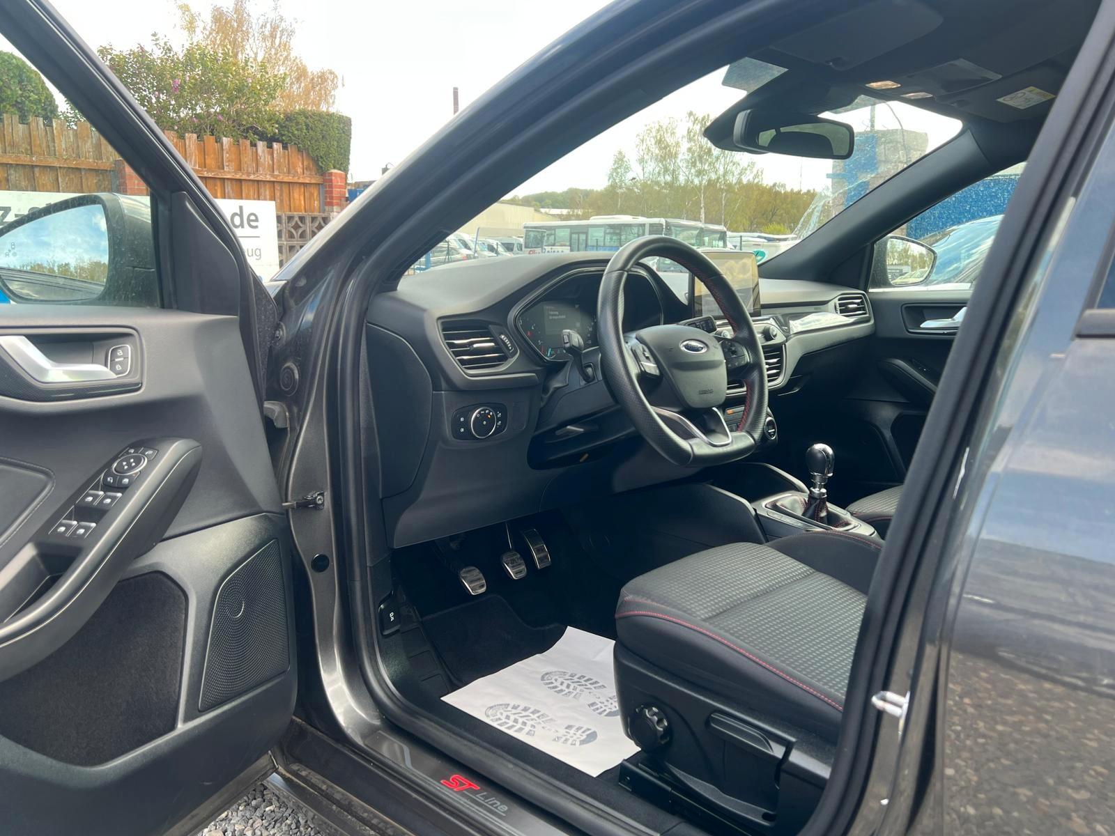 Ford FOCUS ST-LINE-LED-KAMERA-AHK-KLIMA-ACC-HEADUP