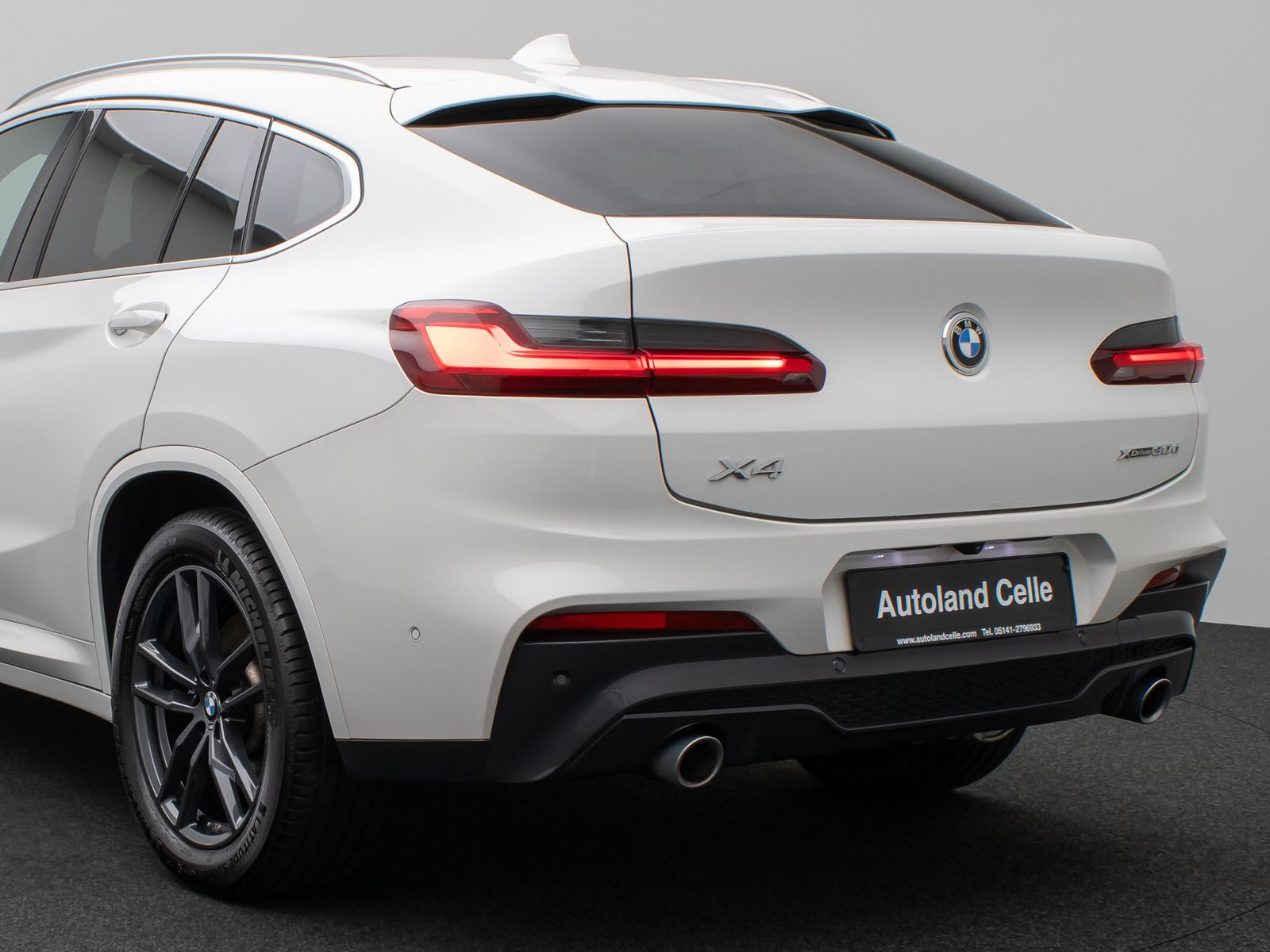 Fahrzeugabbildung BMW X4 xD30d M Sport Kamera Panoram HUD DAB HiFi AHK