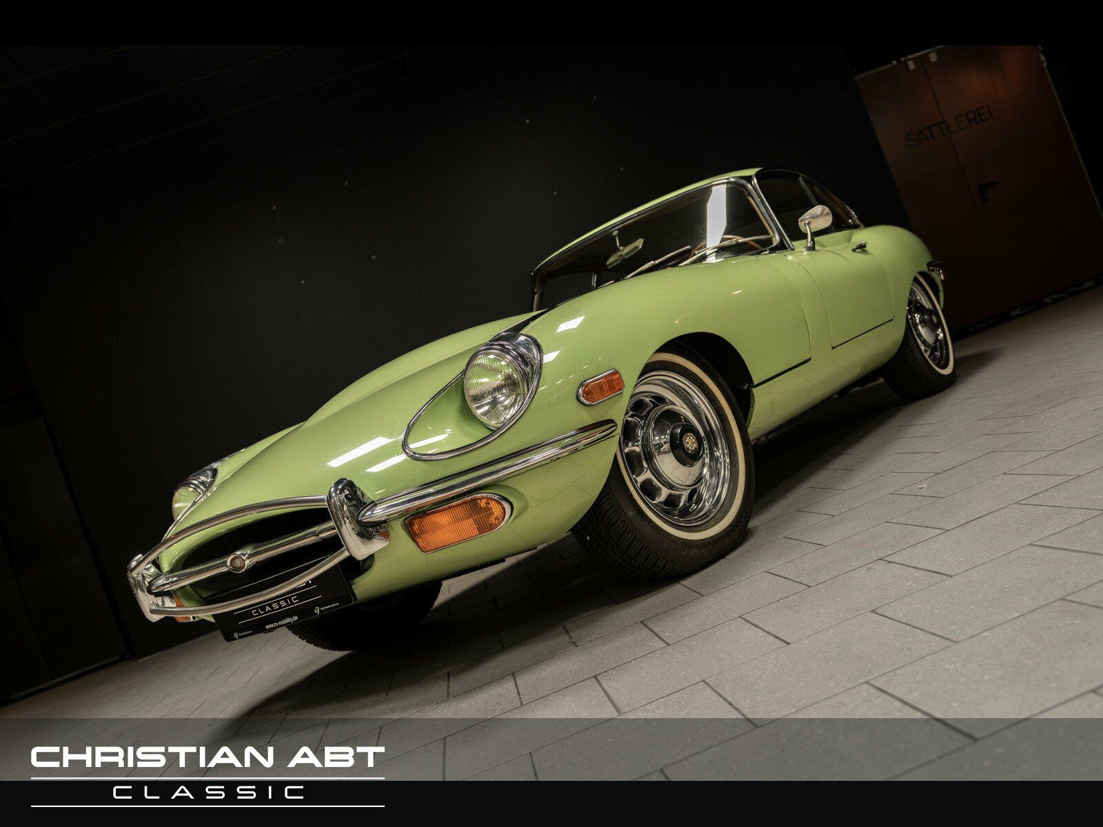 Fahrzeugabbildung Jaguar E-Type 4.2 Serie2 - Wertgutachten Note 1