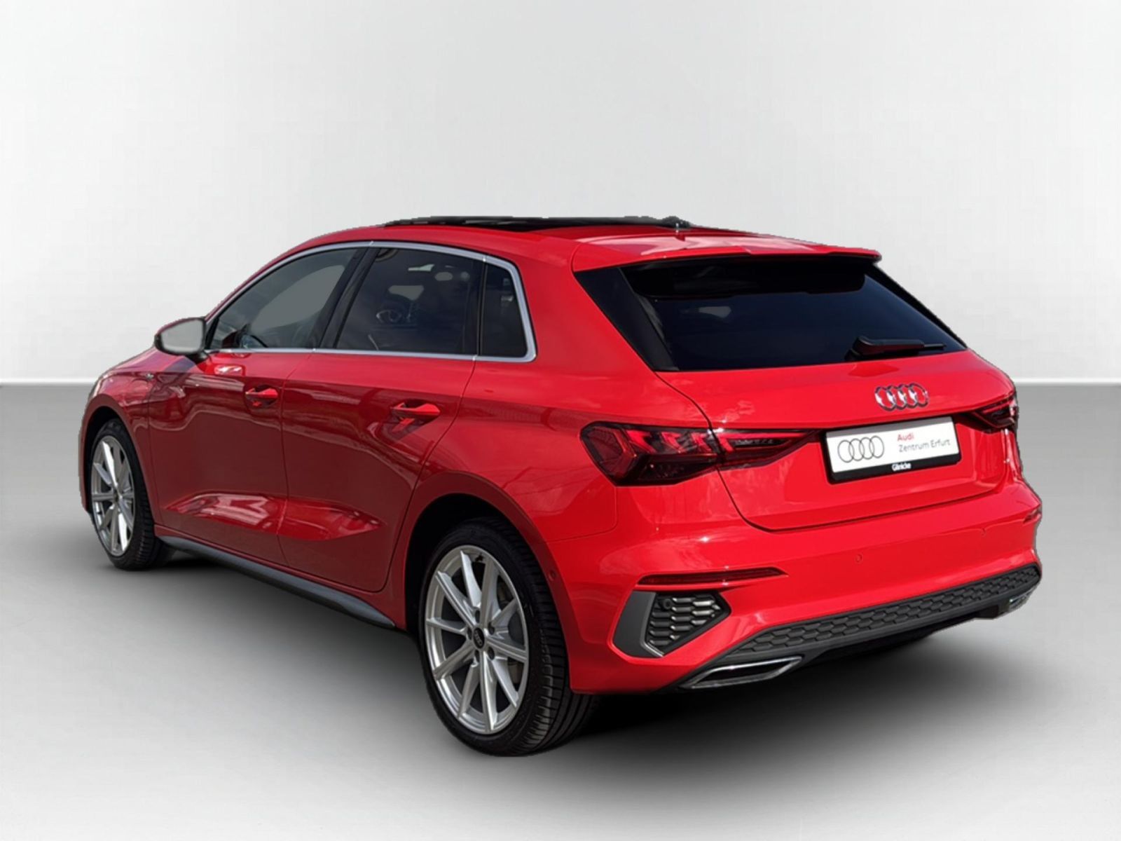 Audi A3 Sportback 40 TFSI e-tron S-tronic S line Matr imagem 2