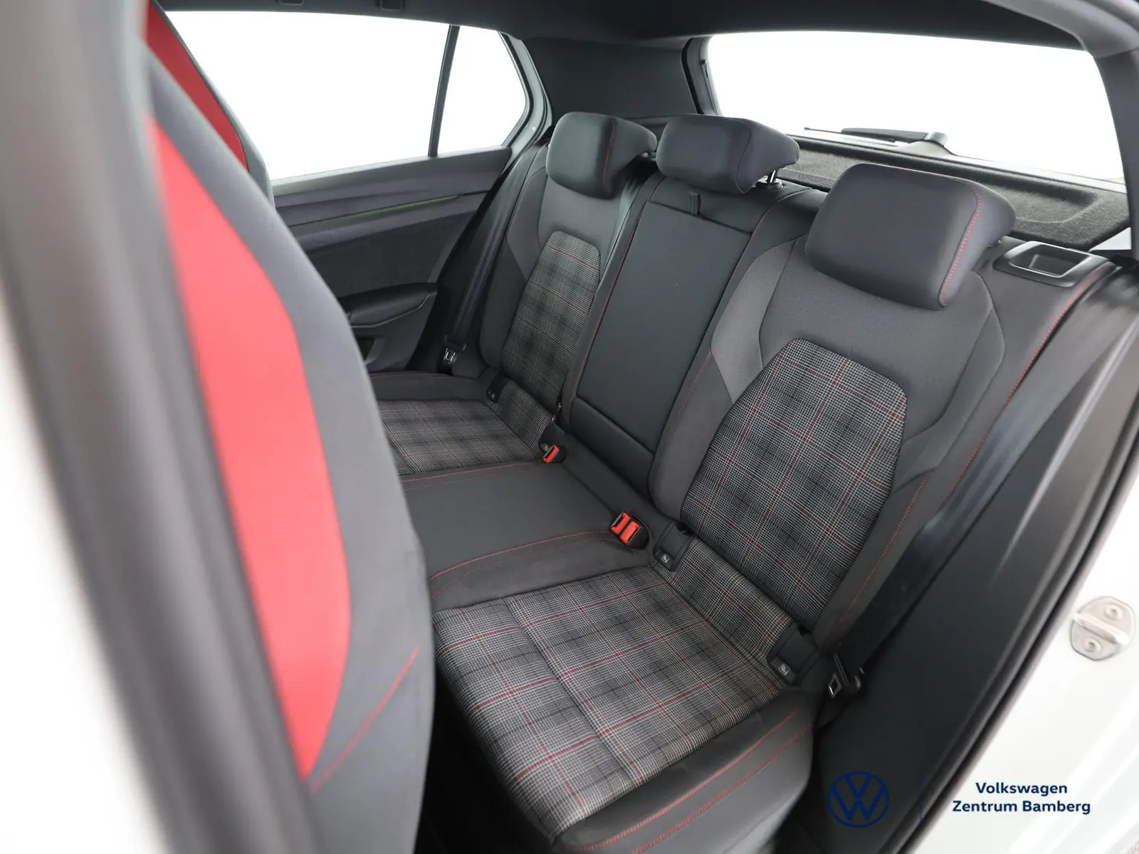 Volkswagen Golf VIII 2.0 TSI GTI+APP+LED+PDC+BLUETOOTH+DAB+, миниатюра 8