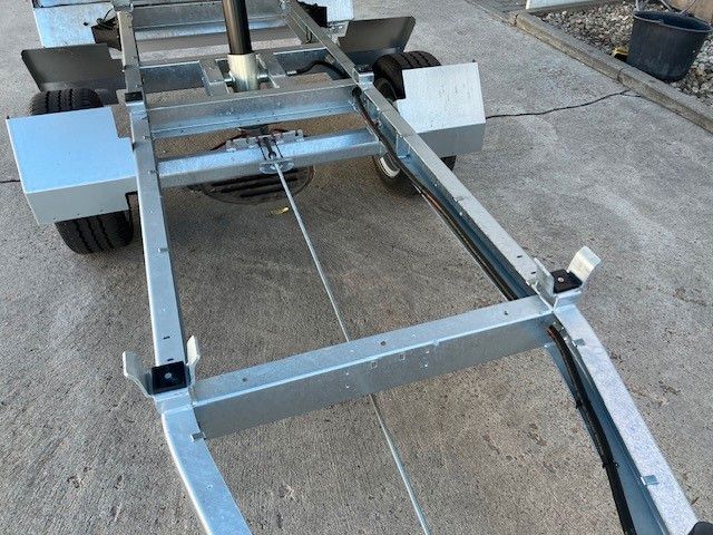Humbaur HUK 152715 mit Laubgitter