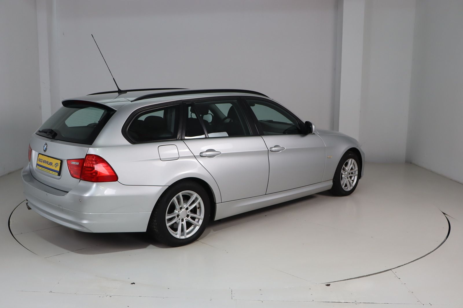 Fahrzeugabbildung BMW 320 d Touring