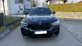 BMW X4 M  - schwarze BMW X4 M