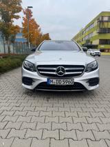 Mercedes-Benz E 400 4MATIC T AMG Line Autom. AMG Line - Mercedes-Benz E 400 von privat