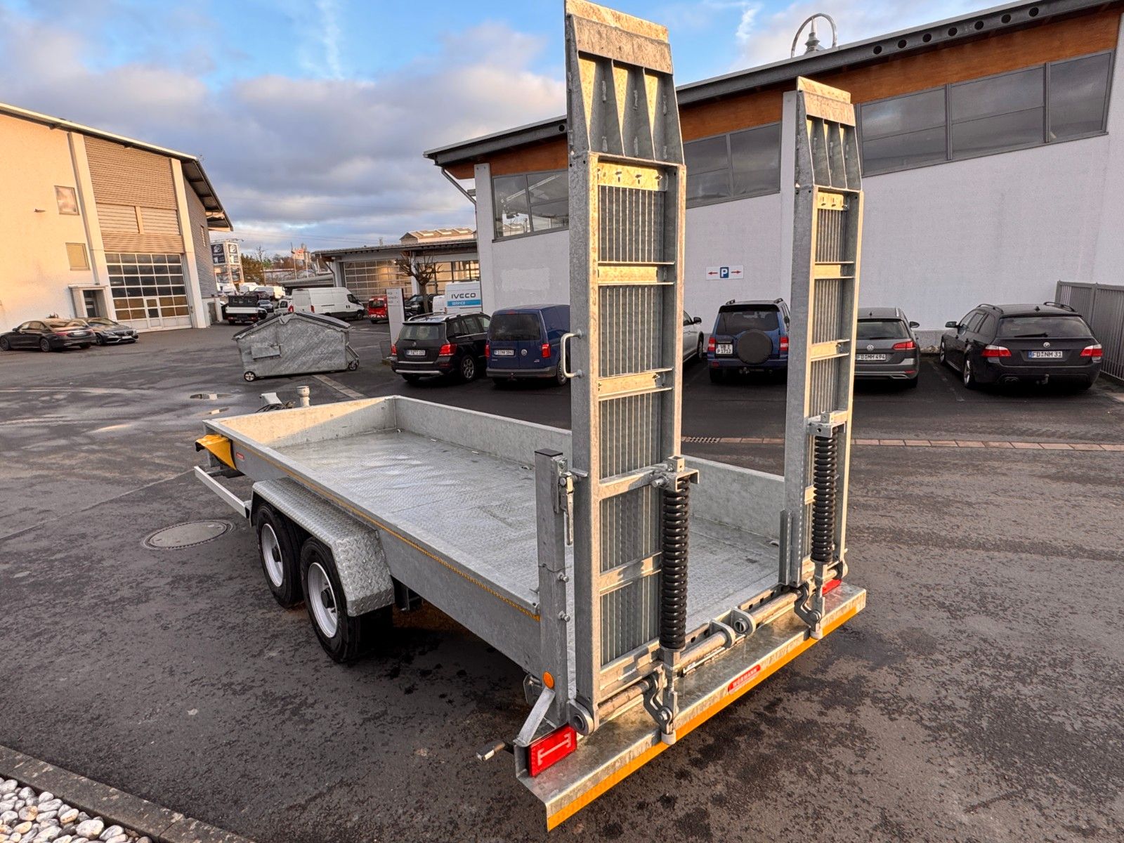 Fahrzeugabbildung Wörmann BauTL105.55/200 Rampen verzinkt