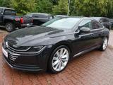 Volkswagen Arteon 1.5 TSI*DSG*Klima*SHZ*Navi*LED*Kam*Pano - Volkswagen Arteon: Schwarz
