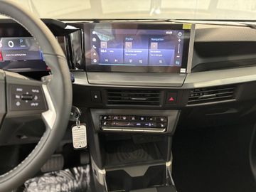 Fotografie des Opel Frontera 1.2 DI Hybrid 48V eDCT GS
