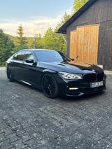 BMW 750i xDrive|M PAKET|MASSAGE|SPORT-AGA|*VOLL* - BMW 750: 750i Xdrive