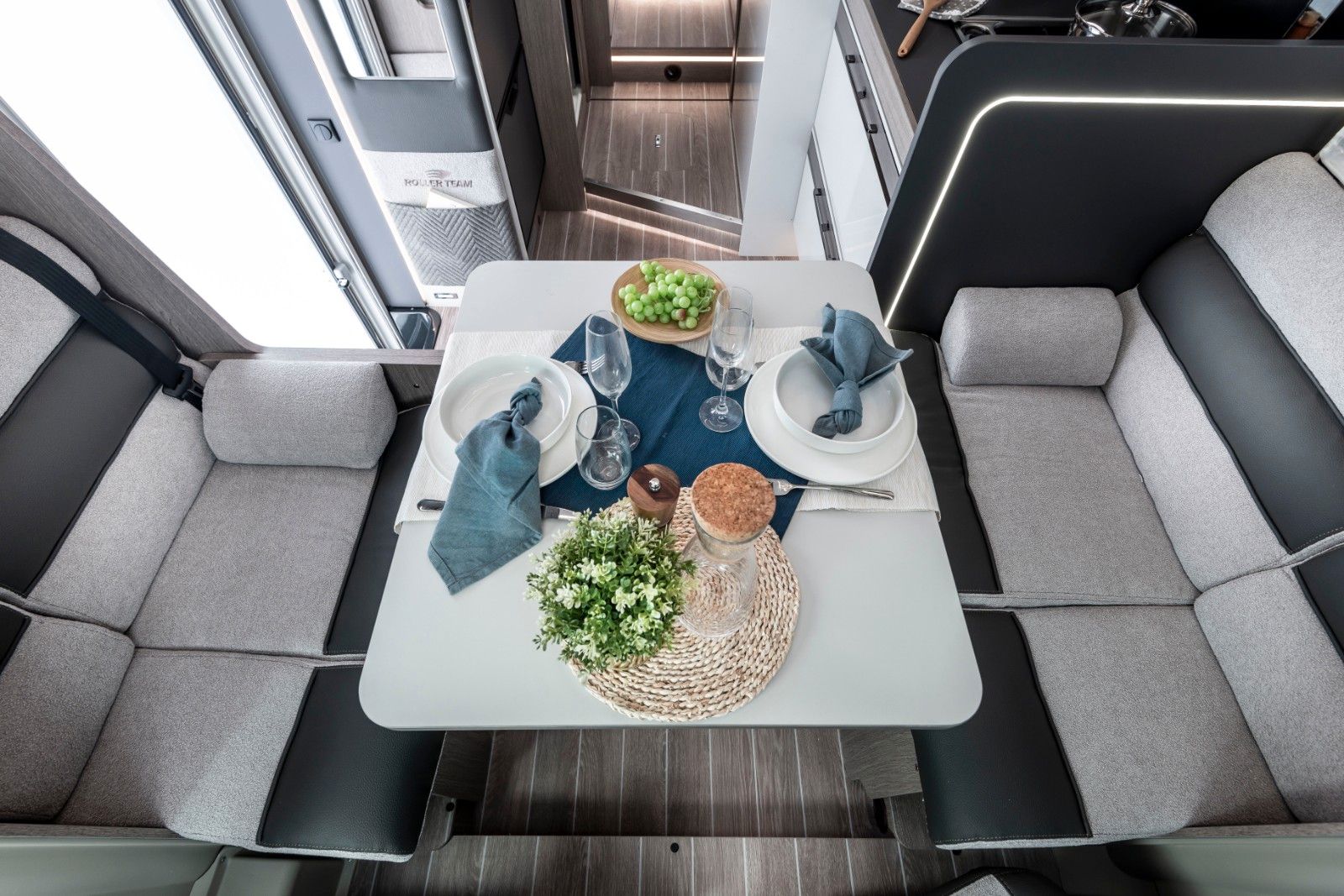 Fahrzeugabbildung Roller Team Zefiro 287 TL