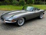 Jaguar E-Type - graue Jaguar E-Type