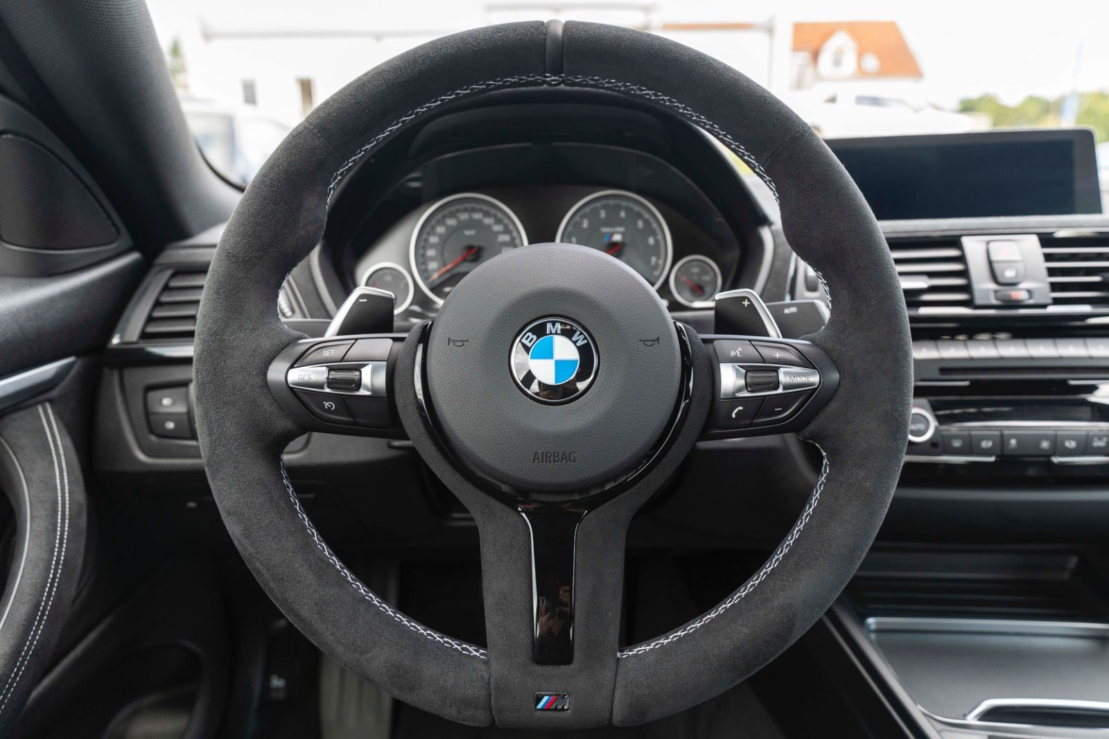 Fahrzeugabbildung BMW 430i M-Performance HIFI LED ALC KAM CARPLAY