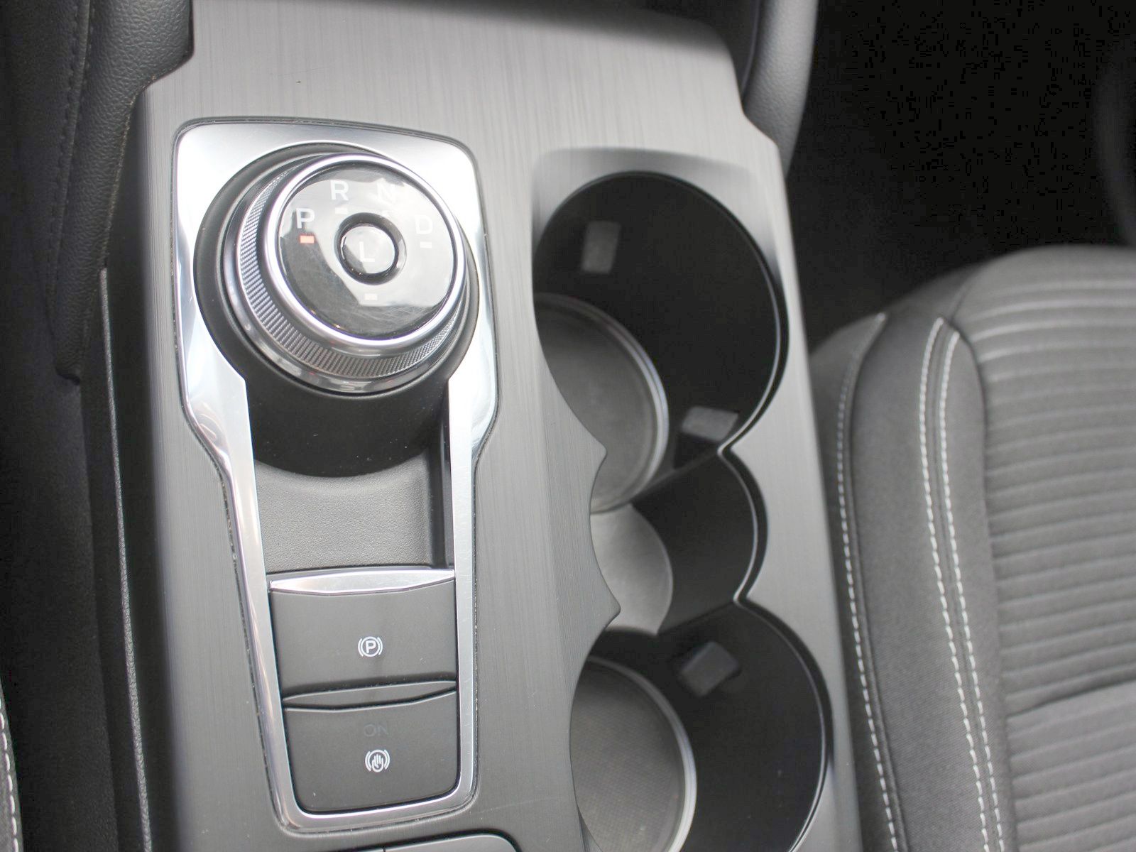 Fahrzeugabbildung Ford Kuga Plug-In Hybrid Titanium 2,5 Duratec