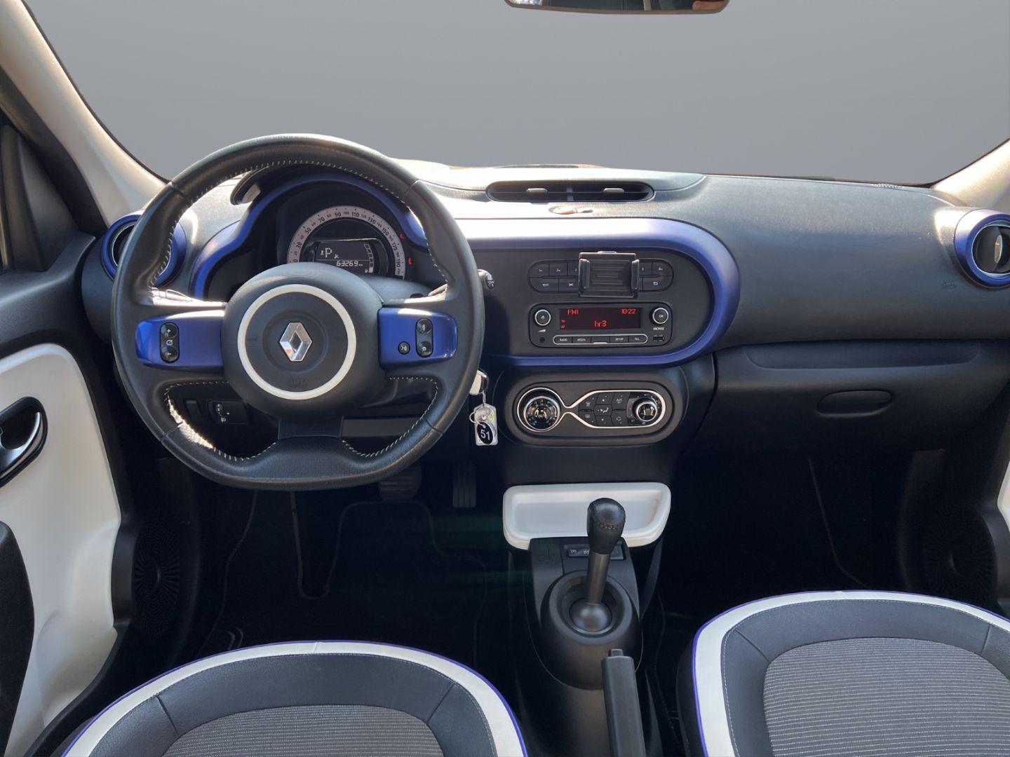 Fahrzeugabbildung Renault Twingo Cosmic 0.9 TCe 90 EDC Klimaautom DAB Temp