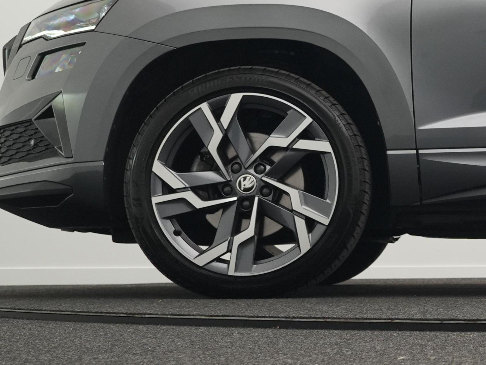 Skoda Karoq Sportline 2.0 TSI 4x4 DSG AHK*LED*NAVI*19"