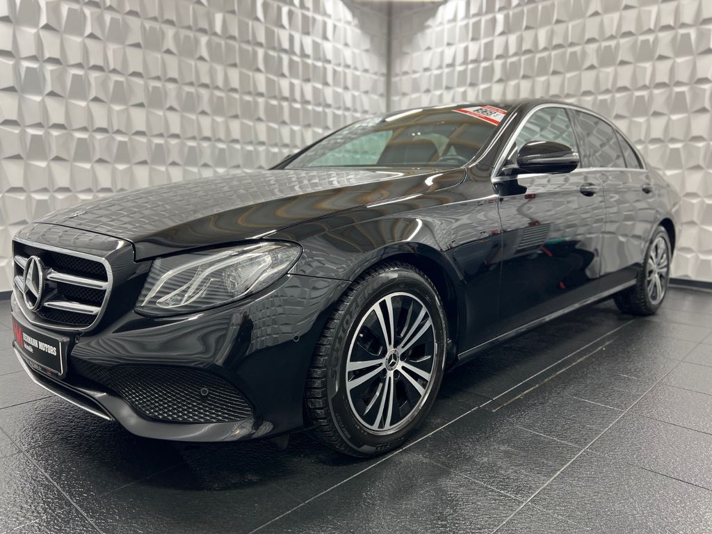 Image of Mercedes-Benz E 220