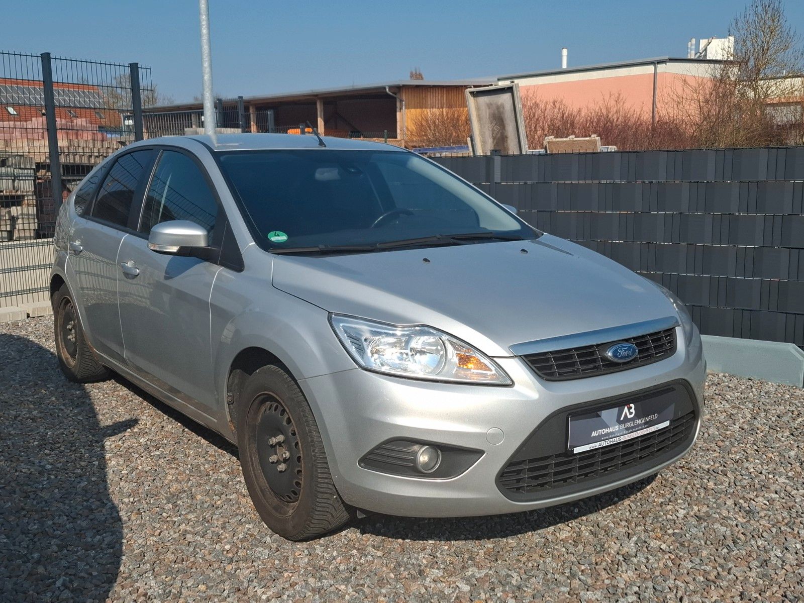 Fahrzeugabbildung Ford Focus Lim. Style