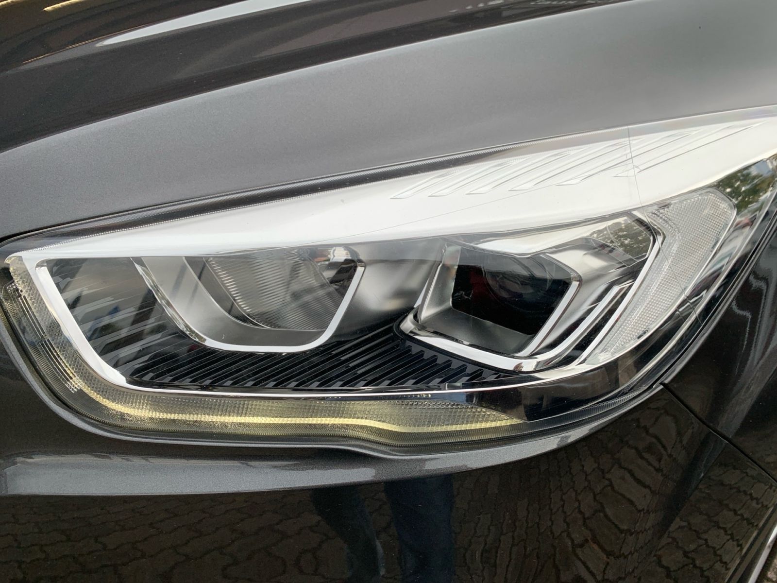 Fahrzeugabbildung Ford Kuga 1.5 EcoBoost Titanium 4x2 Start/Stopp 1Hd